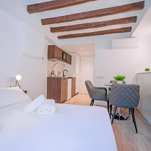 https://estudio-roman-cathedral-experience-i.catalonia-hotels.com